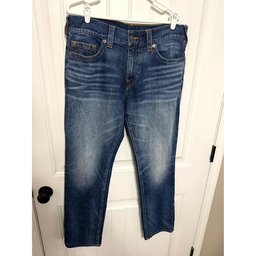 True Religion Jeans Mens 34 Straight Leg Blue Medium Wash EUC